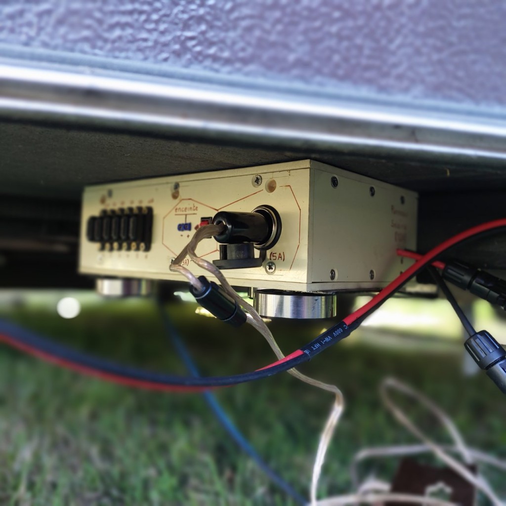 Coté entrée panneau