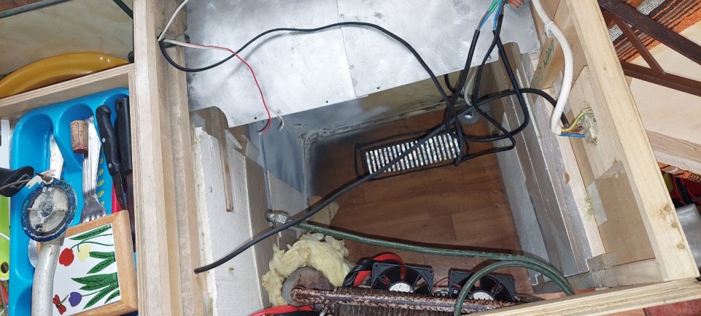 Isolation du &quot;reacteur&quot; avec de la laine de verre