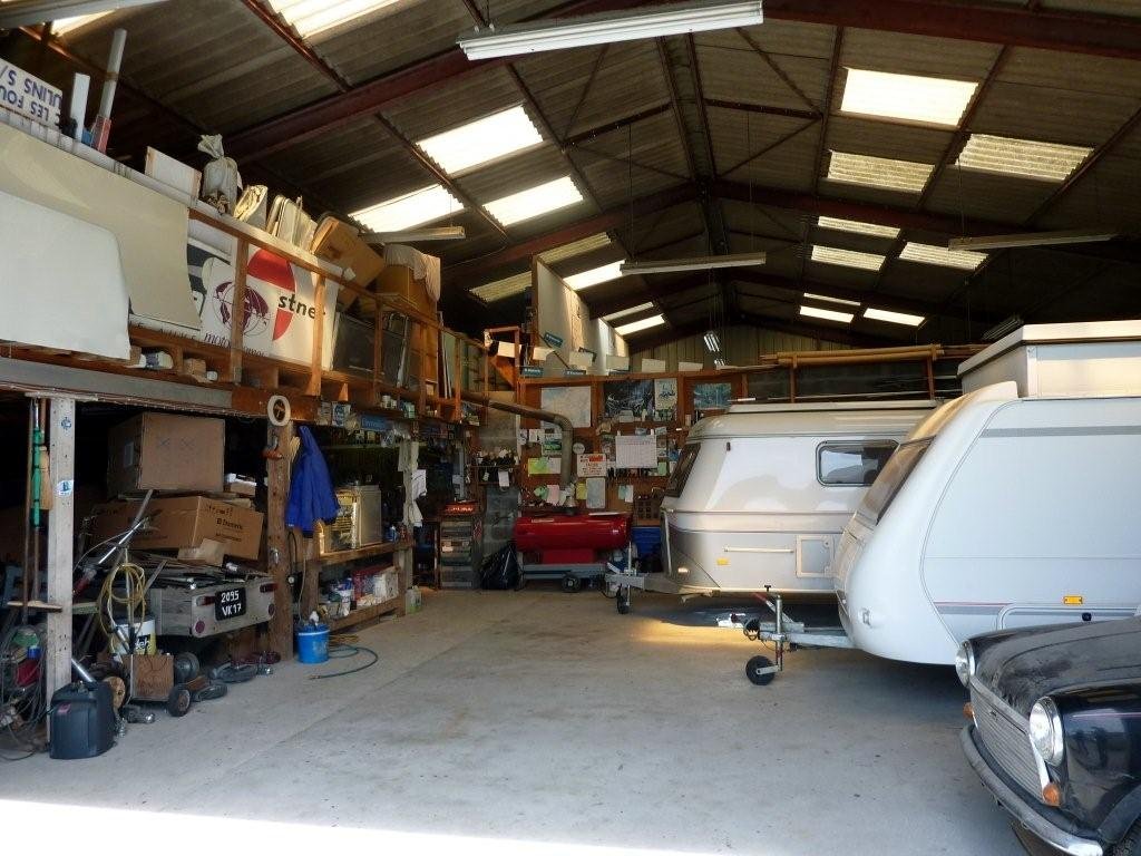 L'atelier de "la Rochelle Caravanes" à Angoulins (17) Le service est super sympa et impec!
