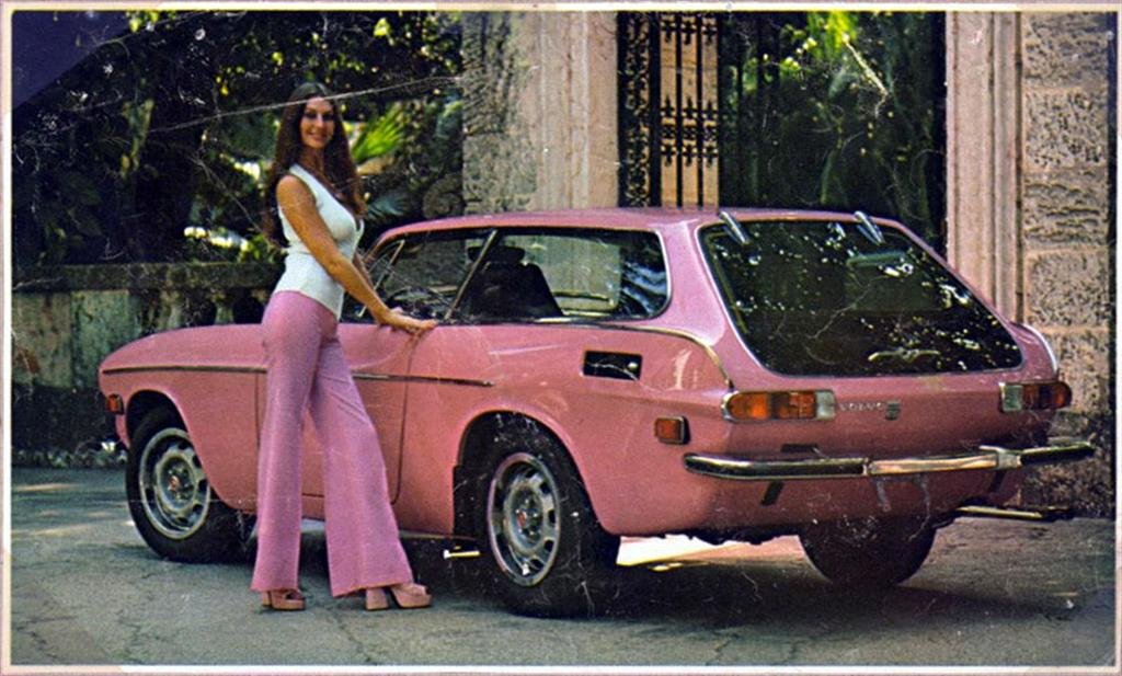 Belles P1800 et trés jolie sued...non...brune(Large).jpg