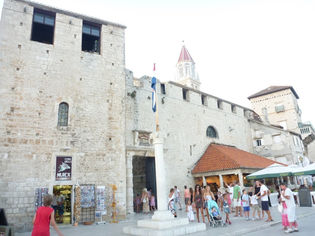 69 remparts de Trogir.JPG
