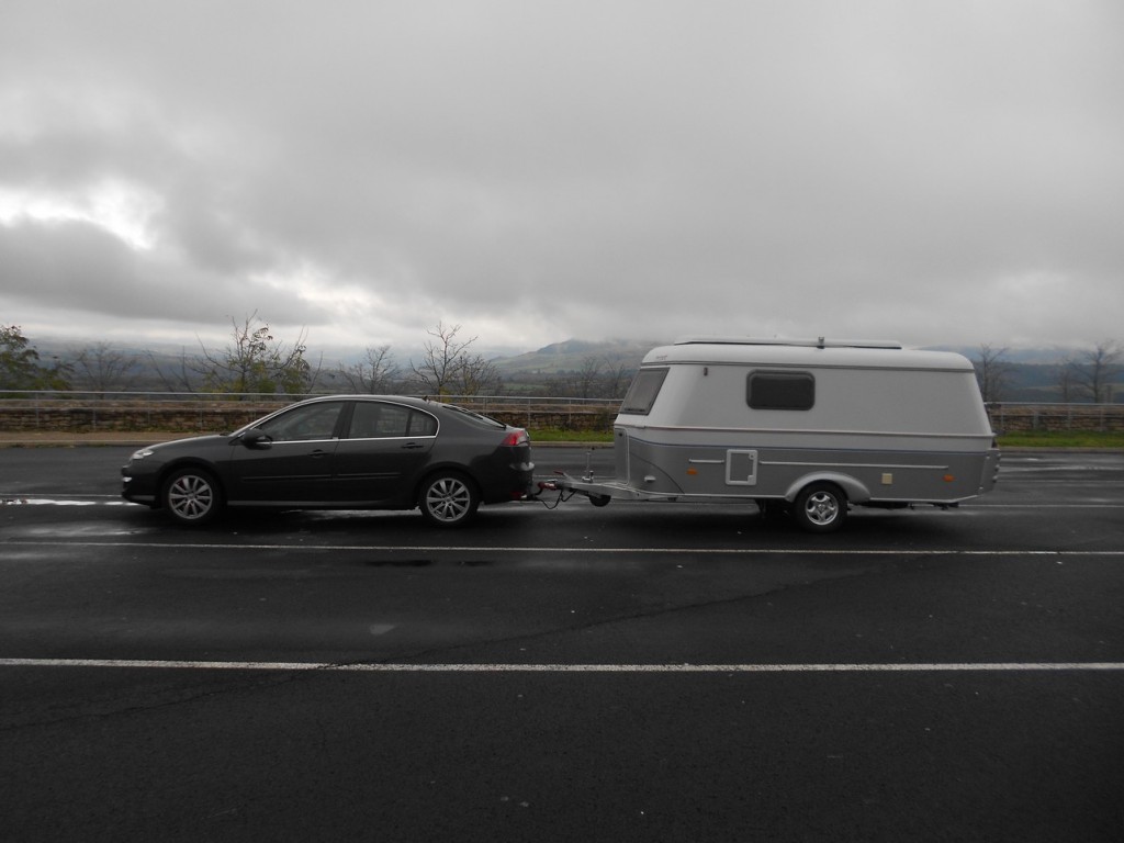 RENAULT LAGUNA 2.0 DCI 150 4 CONTROL<br />ERIBA TOURING GT 430 BSA