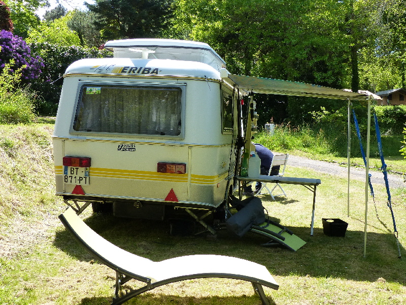 camping indigo treboul  05/2015<br />en cas de pluie ne pas oublier de régler<br />l inclinaison d un coté