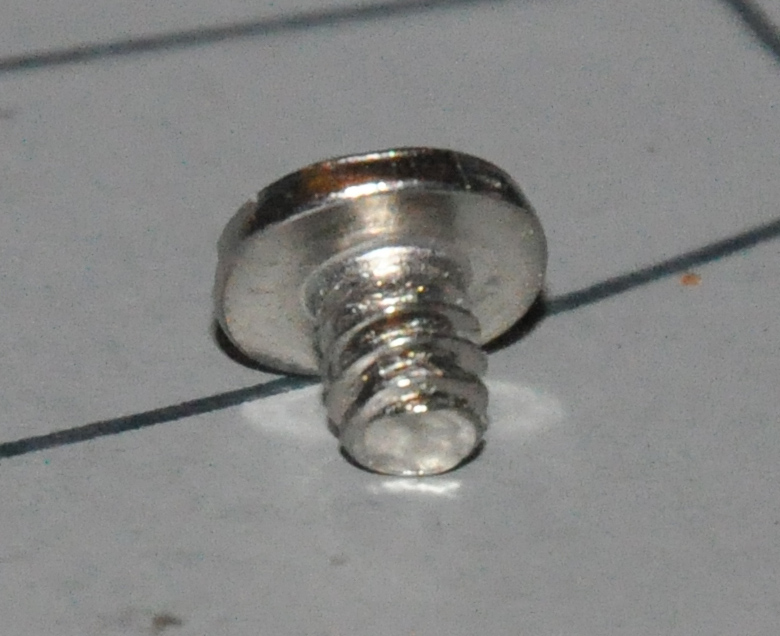 vis pour piezo.JPG