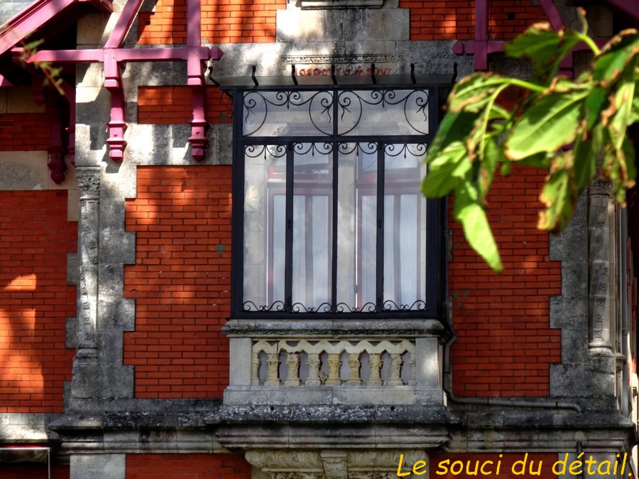 07 Royan. Bow window .JPG