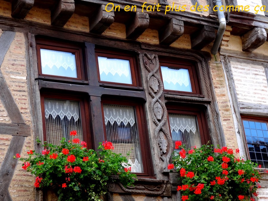 11 Parthenay. Rue de la Vau St Jacques .JPG
