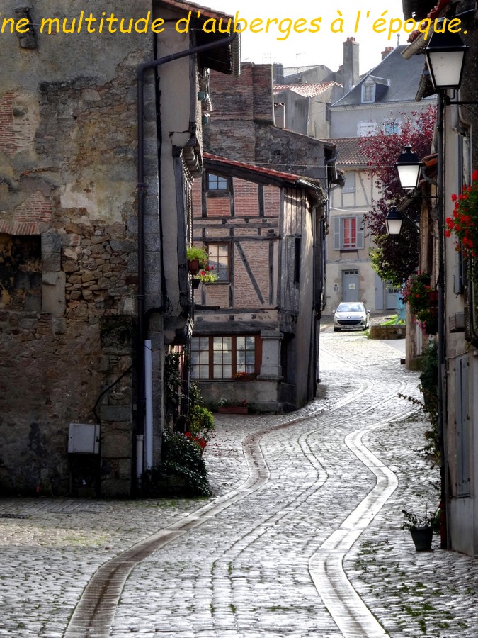12 Parthenay. Rue de la Vau St Jacques .JPG