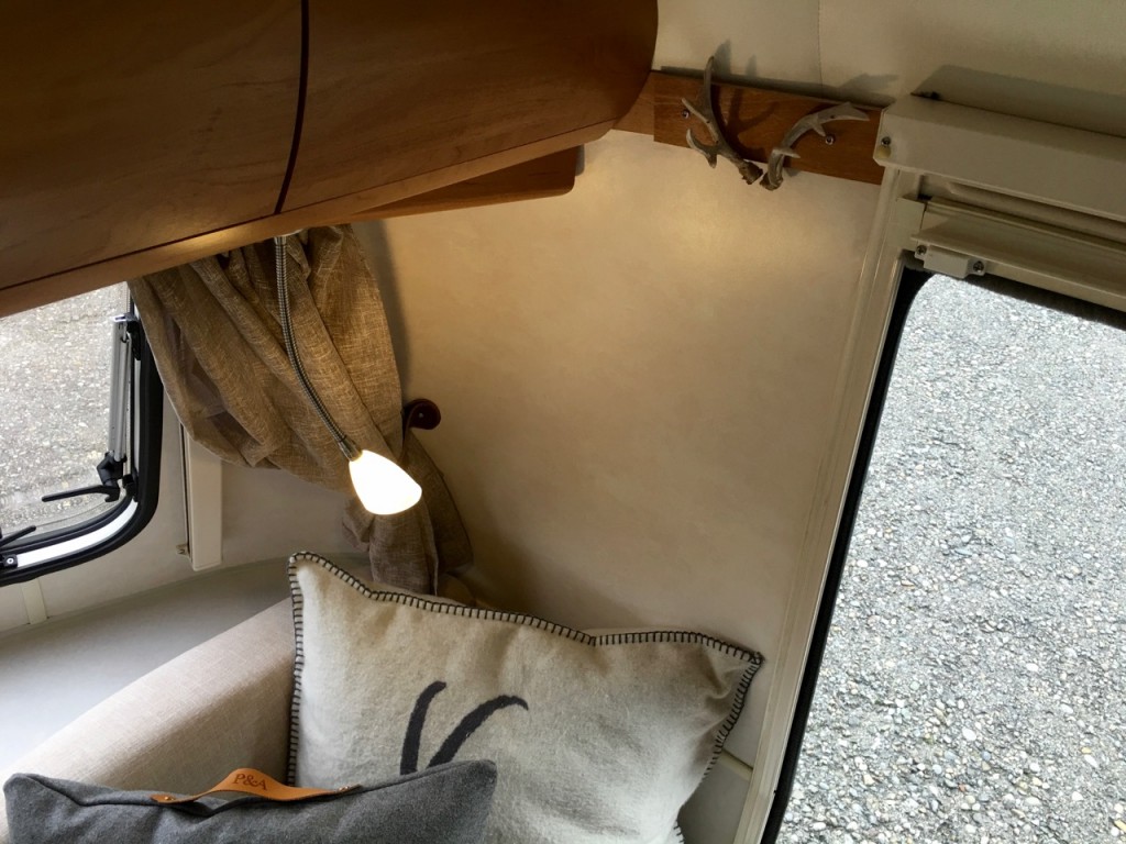 IMG_1702.jpg (323.72 Kio) Vu 46997 fois Entrée, porte torchons