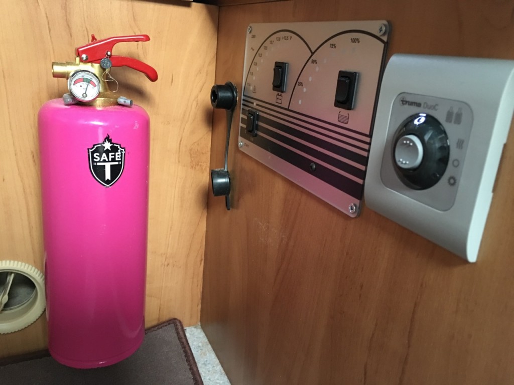 IMG_1709.jpg (202.64 Kio) Vu 46994 fois Panneau technique