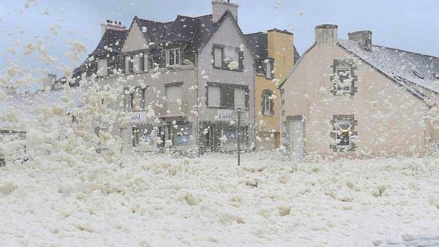 meteo.saint-guenole-sous-la-neige-decume.jpg