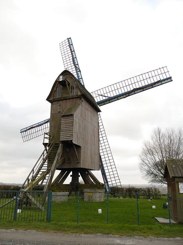 Moulin de Pitgam ,sur la méridienne verte