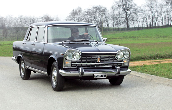 Fiat 2300.jpg