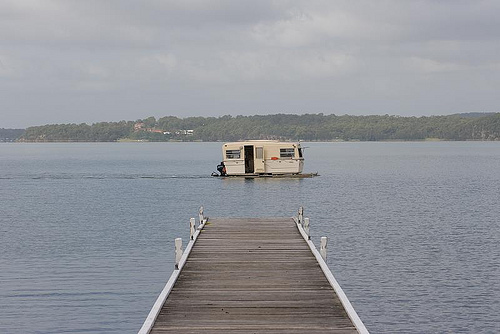 Caravane sur l'eau.jpg