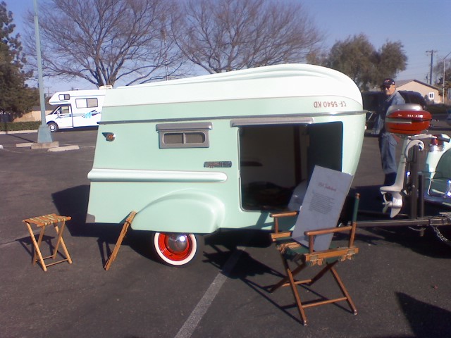 Caravane bateau.jpg