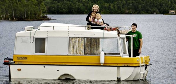 zzinso.caraboat.jpg