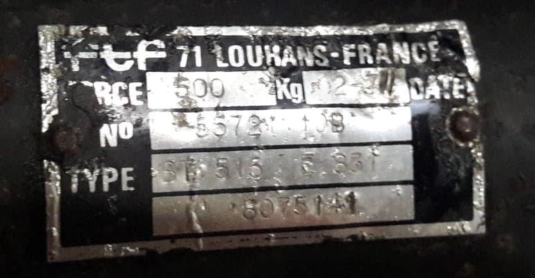 PLAQUE SUR ESSIEU ce n est pas alko ....