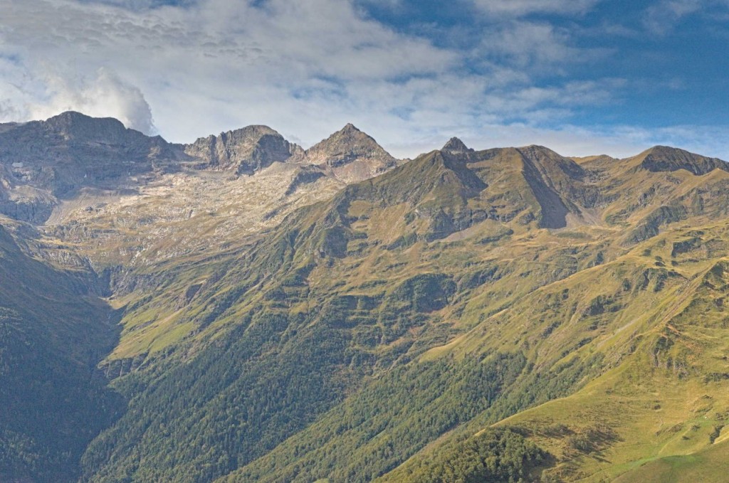 _NKN9143 Cirque d'Enfer.jpg