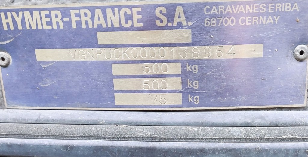 20251026_113056.jpg (191.58 Kio) Vu 6214 fois J'espère avoir réussi la manipulation la petite est de 1988