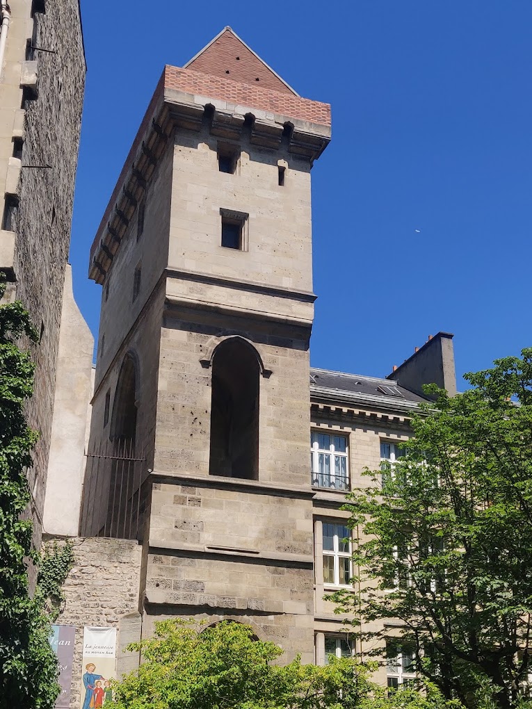Paris tour Jean sans peur.jpg