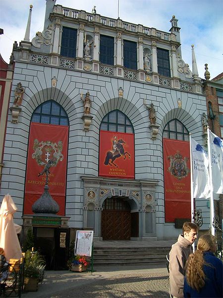 450px-Artushof.jpg