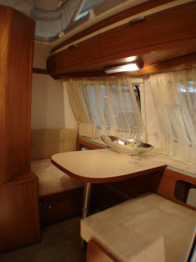 Touring-GoldEdition-zitje-voor.JPG