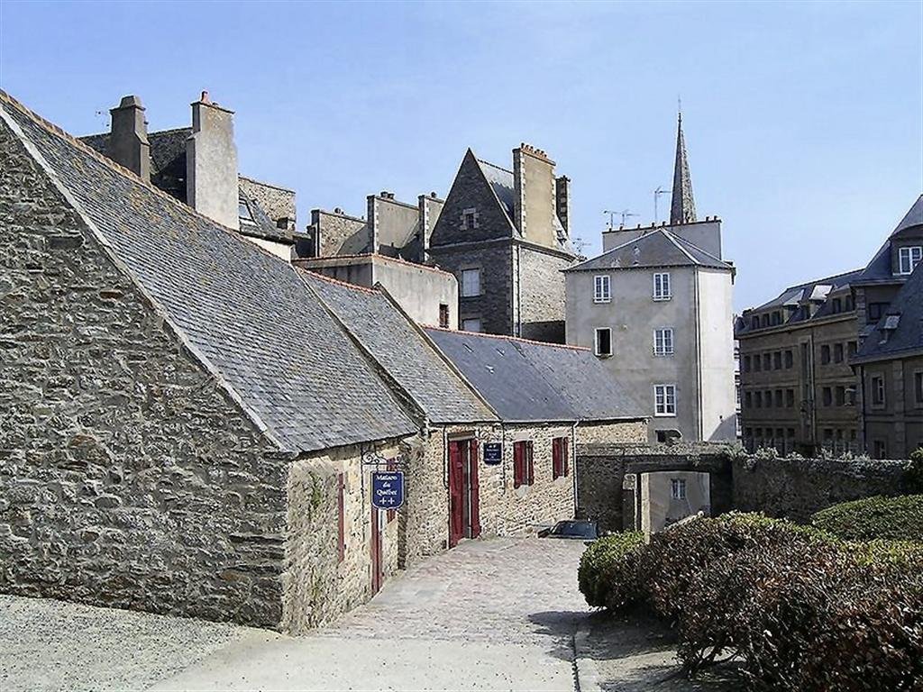 2009 (Large).jpg
