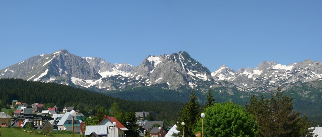 Panorama Durmitor.JPG (161.16 Kio) Vu 23913 fois Panorama Durmitor.JPG
