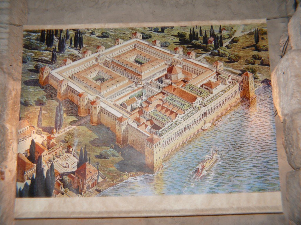 Split - Palais de Dioclétien (reconstitution) .JPG