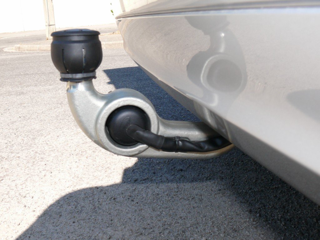 Attelage Mercedes_03.JPG