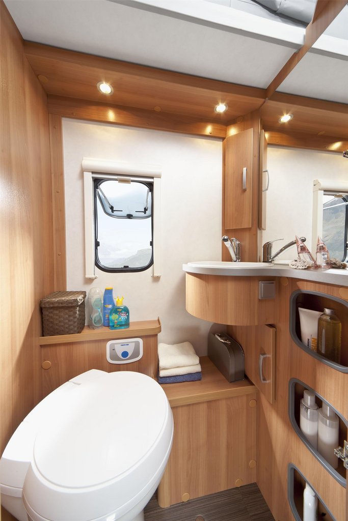 hymer_feeling_380_innen_bad_belfast.jpg