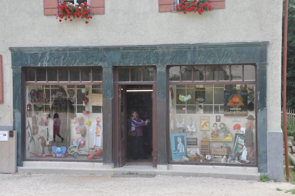 Epicerie_01 ].JPG
