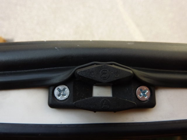 Position des fermetures bases avec le joint ramené dessus