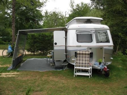 caravanstorblockerinnewrailno1.JPG