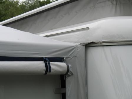 newrailonroof.JPG