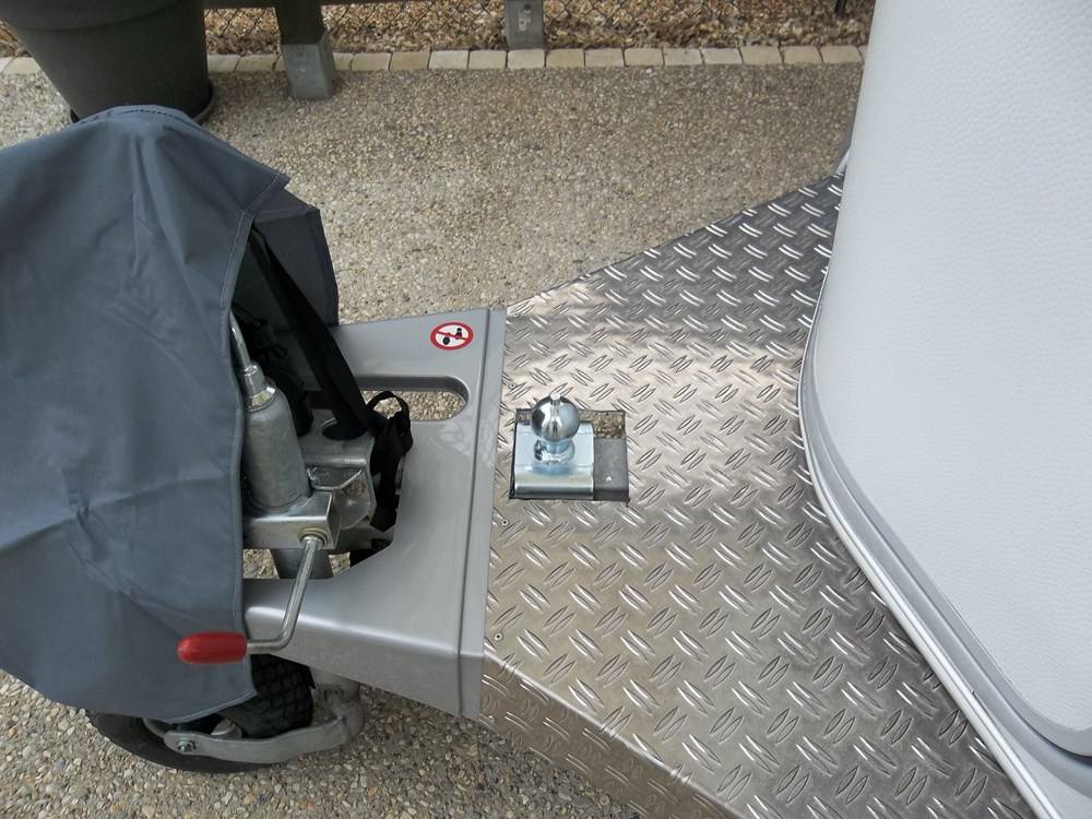 100_0941 [1600x1200].JPG