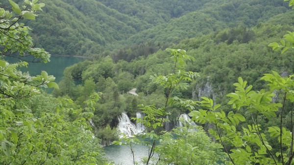 CHUTES