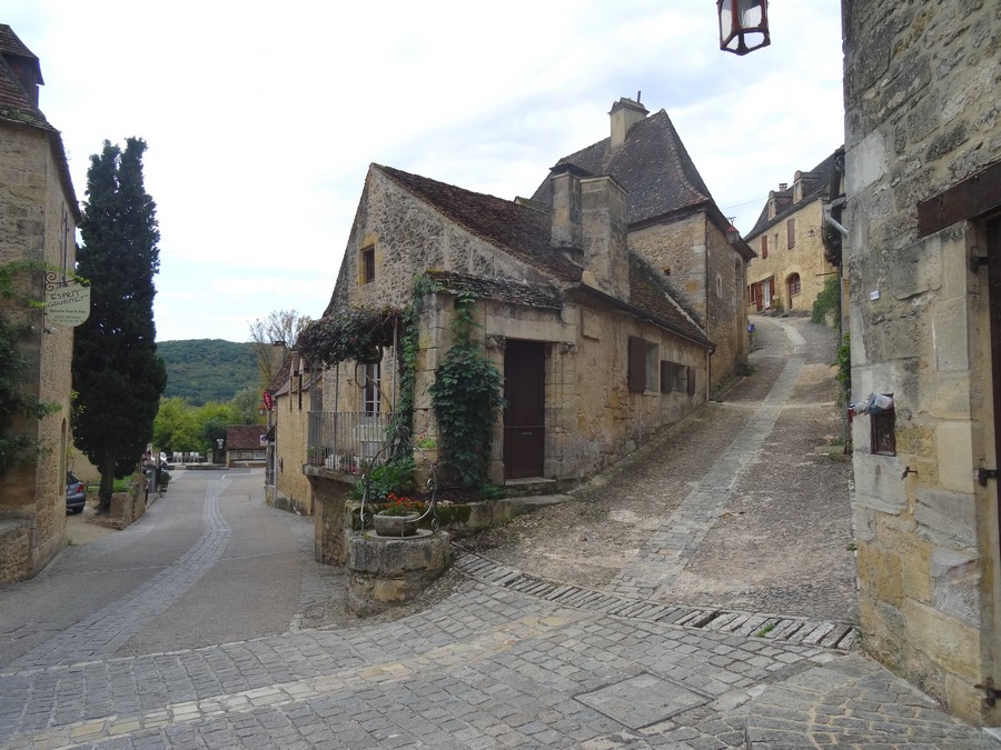 BEYNAC petites rues.JPG