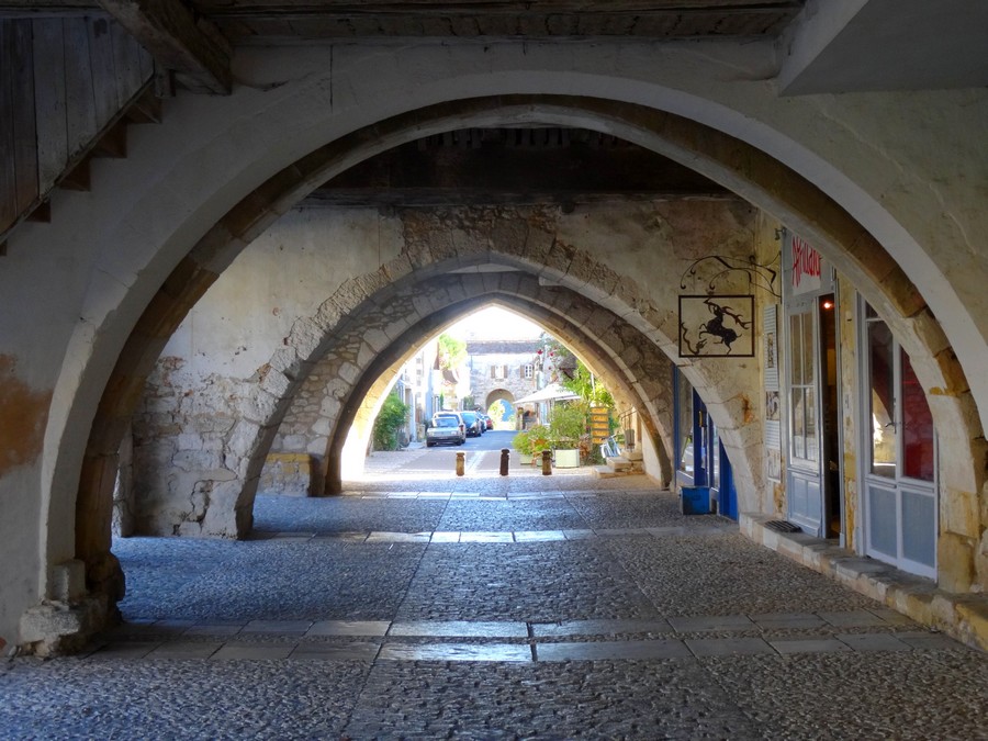 MONPAZIER (2).JPG