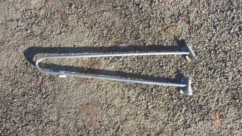 Pied table.JPG
