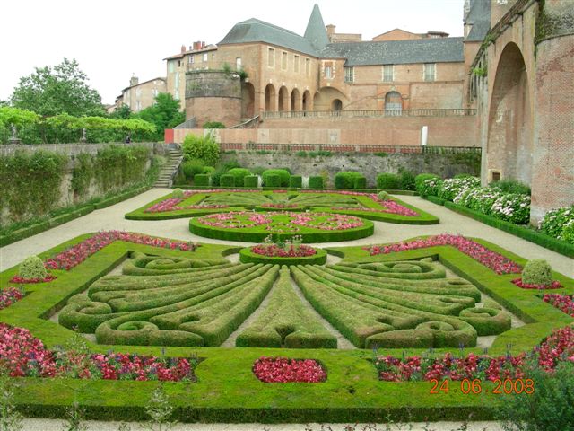 Jardin du musée Toulouse-Lautrec.JPG