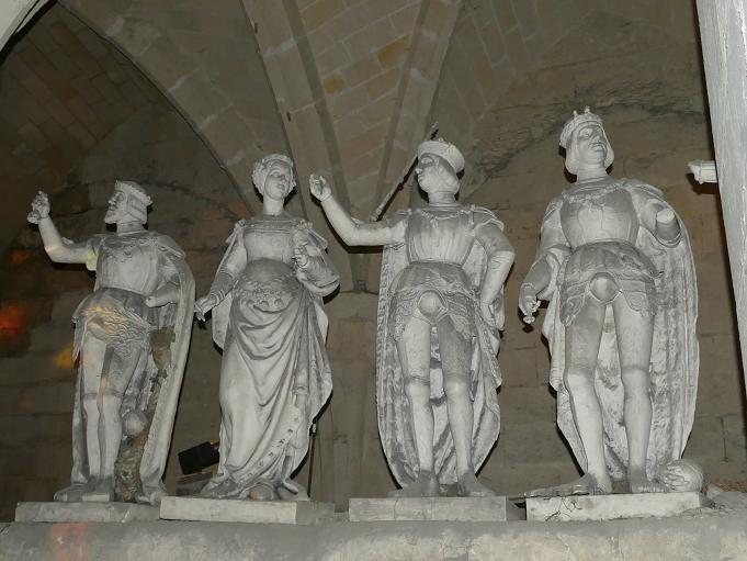 gisants bien en formes!!