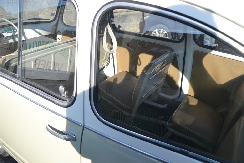 Le Rouget Fiat 600 Multipla  003 (Large).jpg