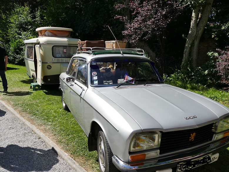 P1080574&.jpg