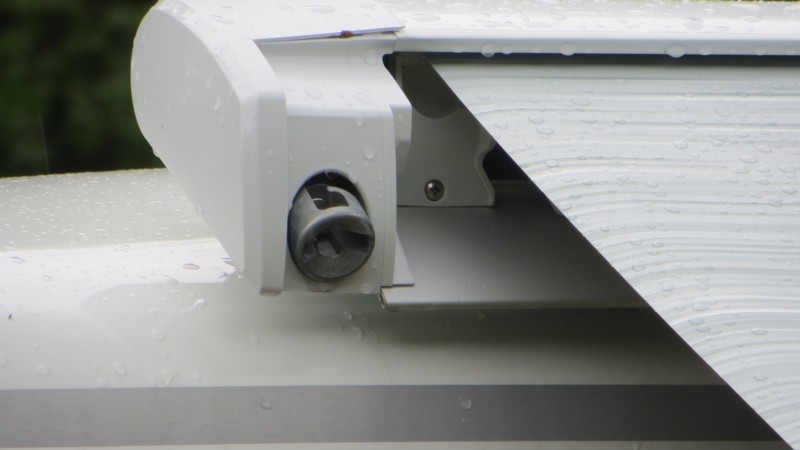 Store sur toit 3RED.jpg