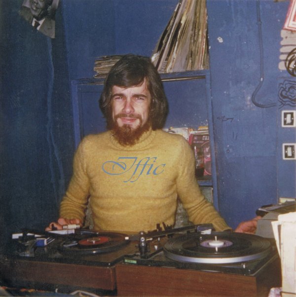 LA PEAU.jpg