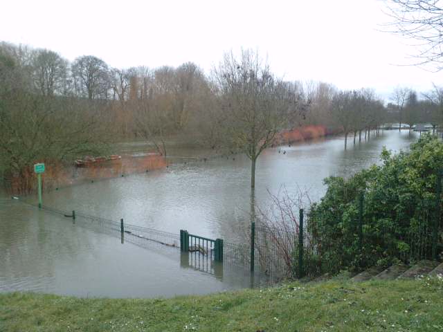 Pont de l arche.jpg