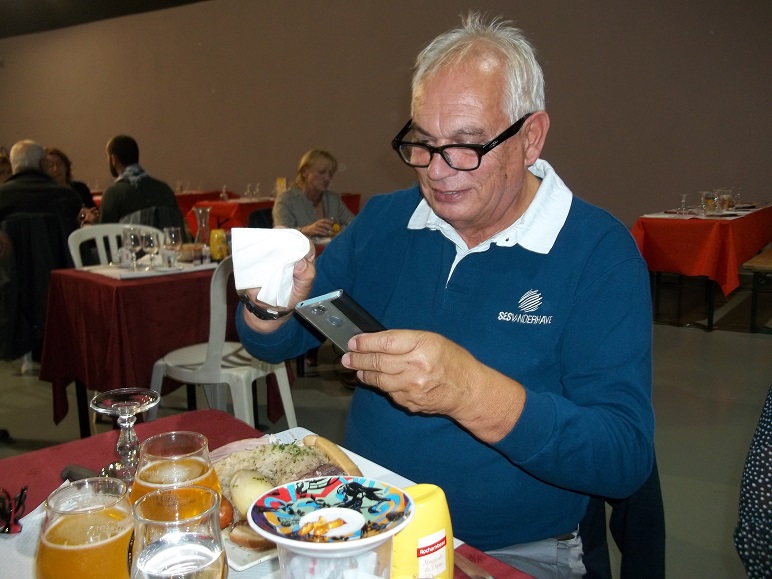 et le tél tombe dans la choucroute !!