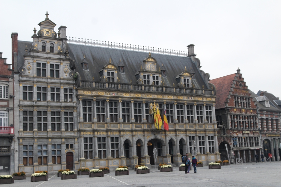 Visite à Tournai.