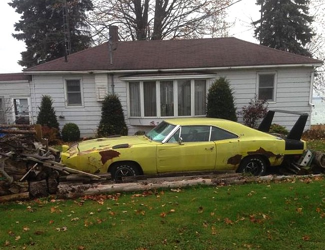 1261  Dodge Charger Daytona 1969 .jpg