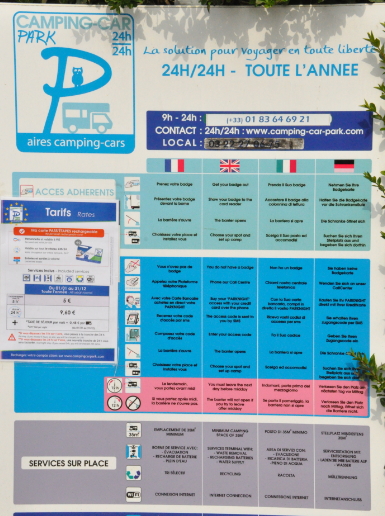 A l'entrée, un panneau d'information